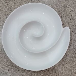 Crate & Barrel White Spiral Plate